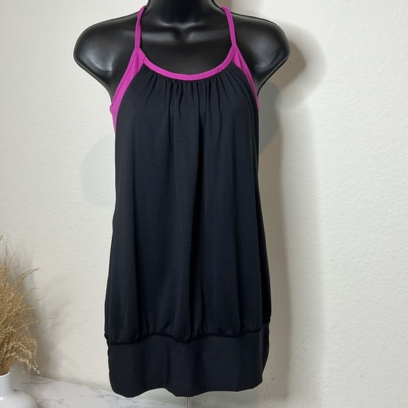 LULULEMON workout tank with built in sports bra Size 4 - Picture 3 of 12